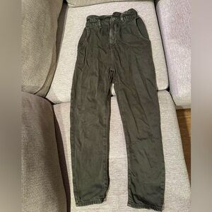 Adorable ZARA Dark Green Baggy Pants With Nice Fitting Waste & Cute Stretch!